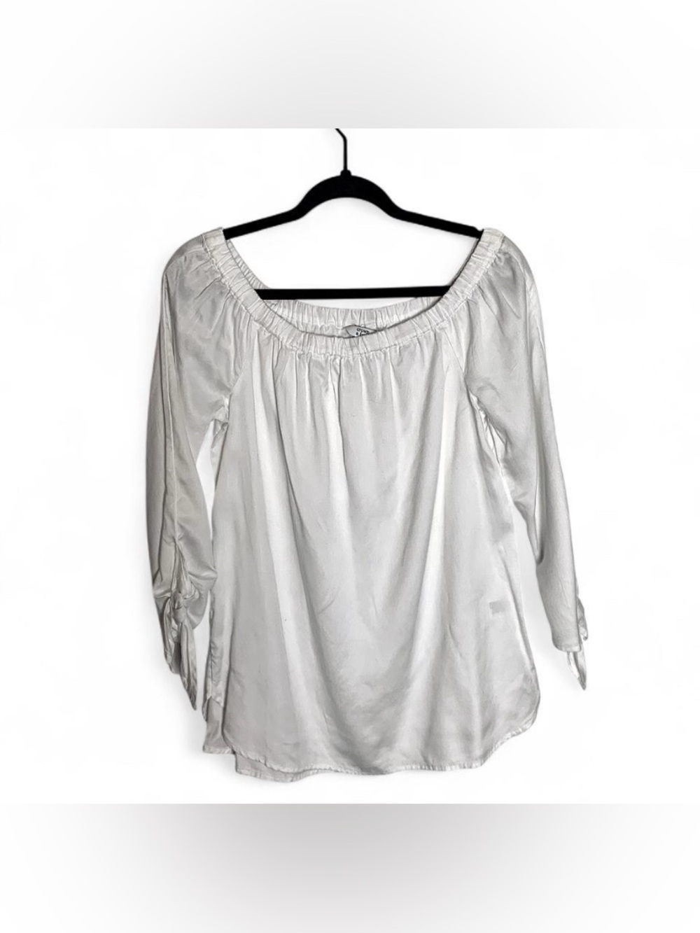 Crown & Ivy White Off the Shoulder Peasant Blouse Size Small